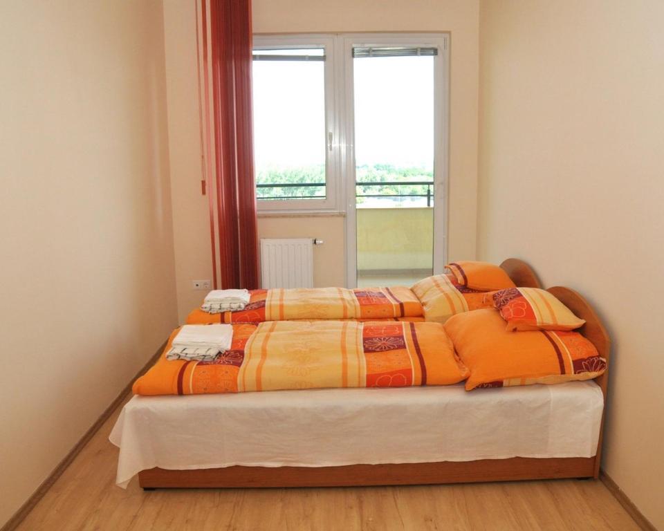 Tisza Palota Apartmanok Segedin Oda fotoğraf