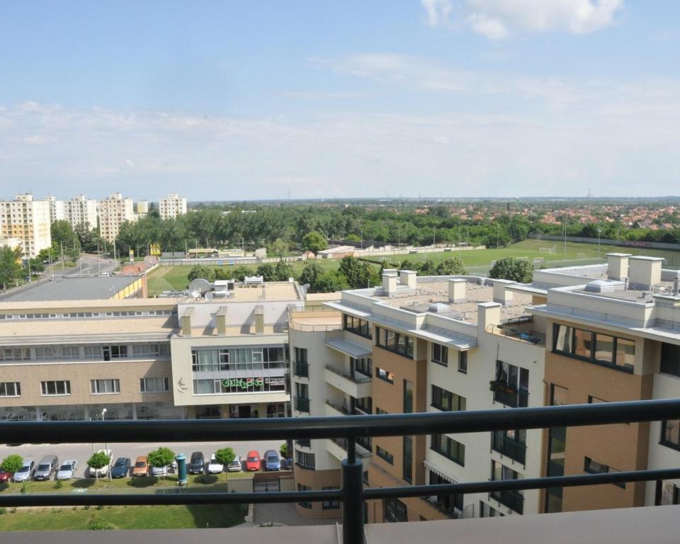 Tisza Palota Apartmanok Segedin Oda fotoğraf