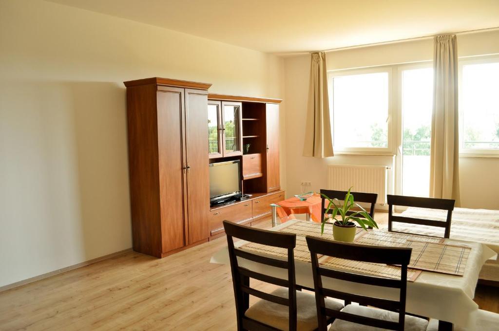 Tisza Palota Apartmanok Segedin Oda fotoğraf