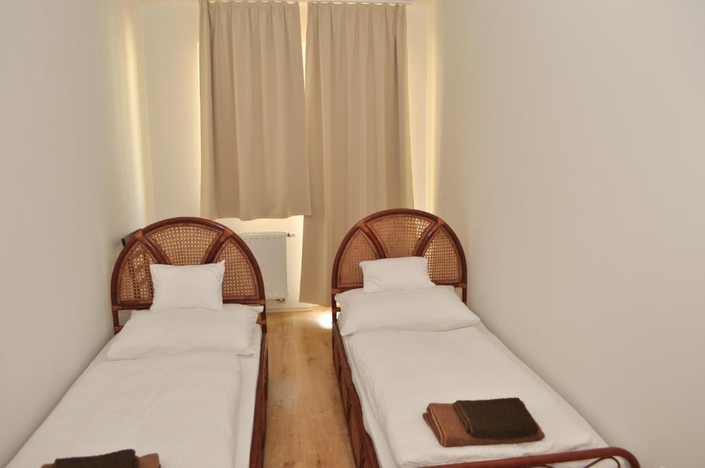 Tisza Palota Apartmanok Segedin Oda fotoğraf