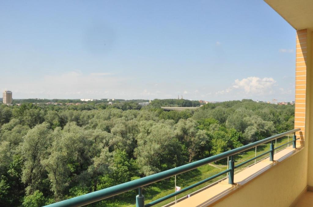 Tisza Palota Apartmanok Segedin Oda fotoğraf