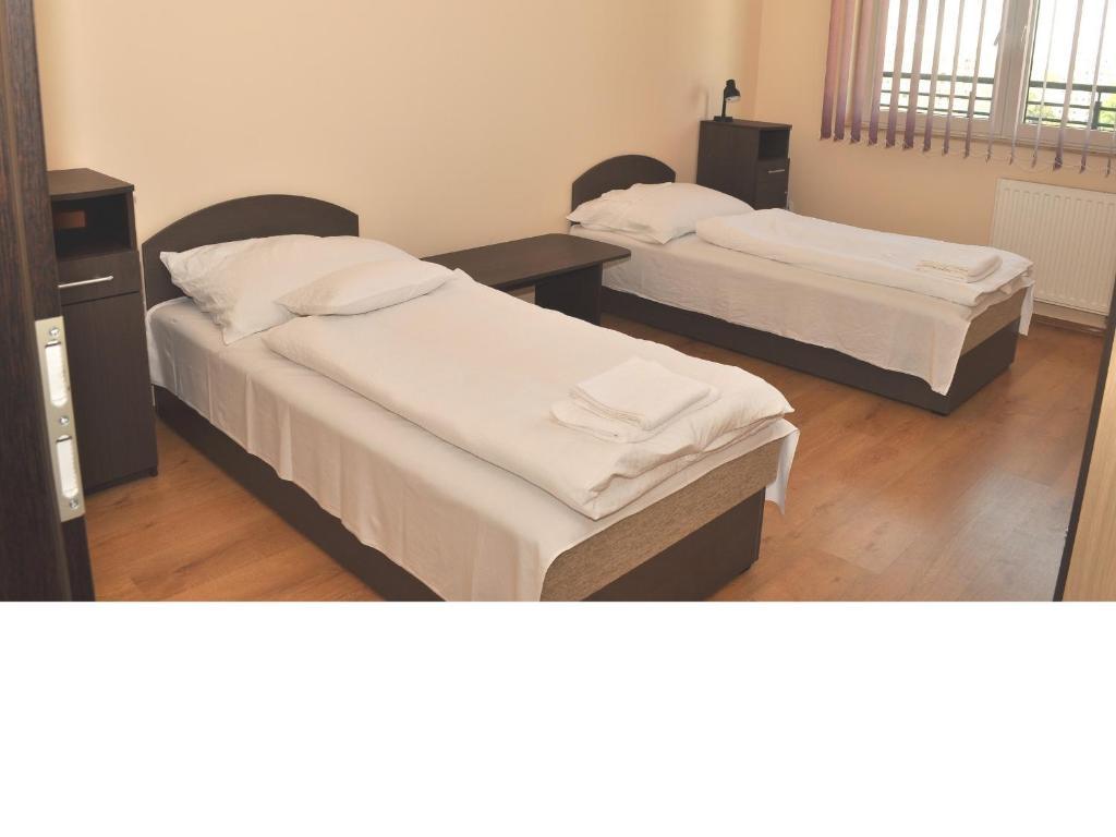 Tisza Palota Apartmanok Segedin Oda fotoğraf