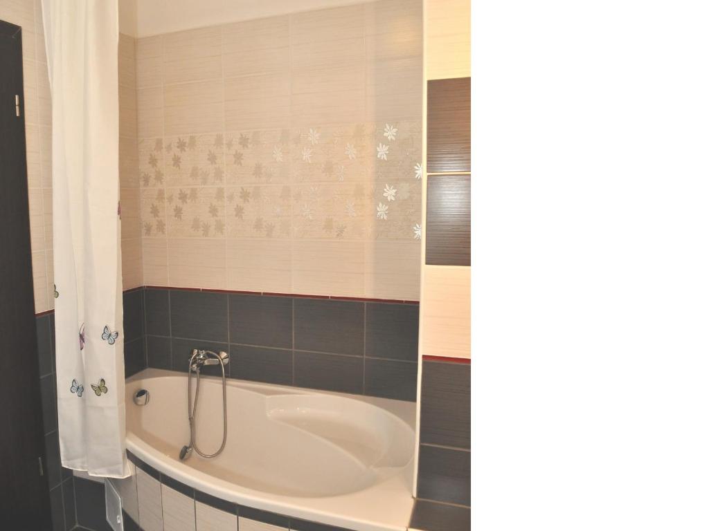 Tisza Palota Apartmanok Segedin Oda fotoğraf