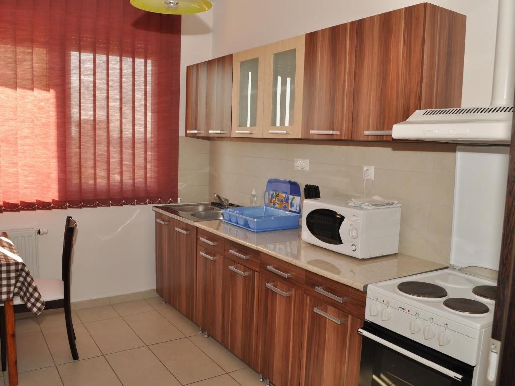 Tisza Palota Apartmanok Segedin Oda fotoğraf