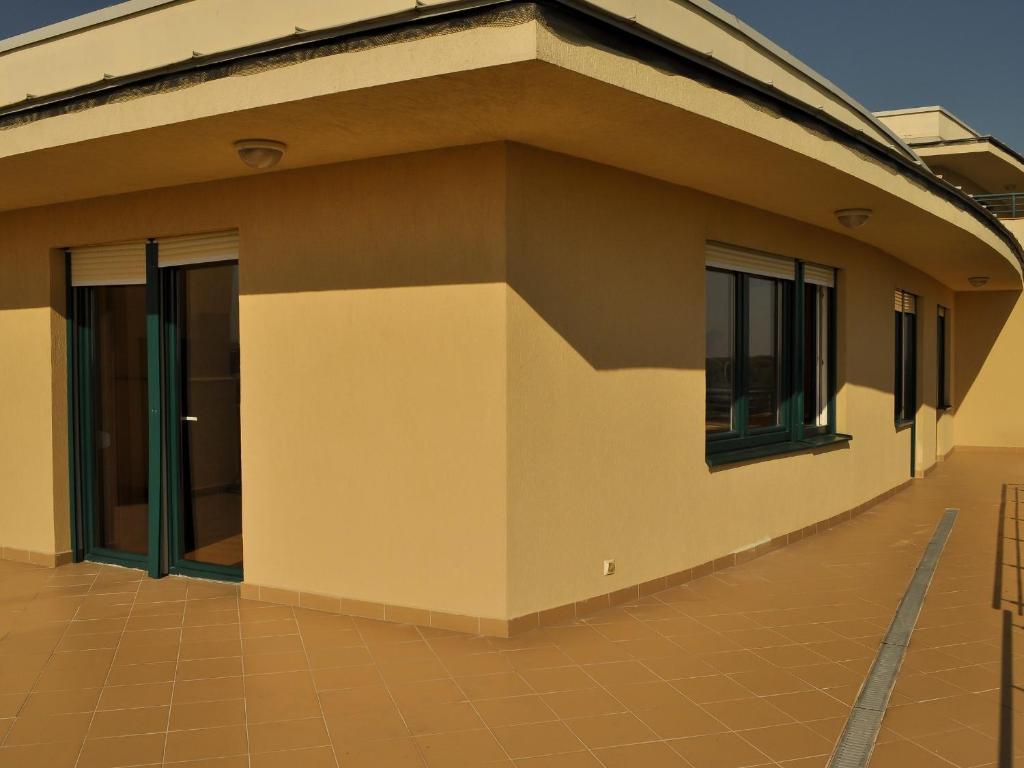 Tisza Palota Apartmanok Segedin Oda fotoğraf