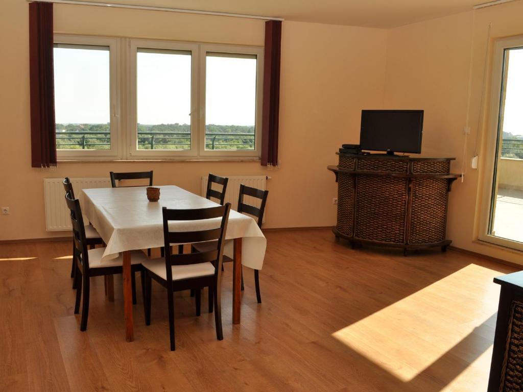 Tisza Palota Apartmanok Segedin Oda fotoğraf